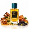 عطر نیش پارفومز د مارلی اوجان با شیشه متالیک مشکی براق، نشان برجسته اسب‌های سلطنتی و درپوش سنگین فلزی | Parfums de Marly Oajan niche perfume bottle in glossy metallic black with embossed royal horses and luxury metal cap